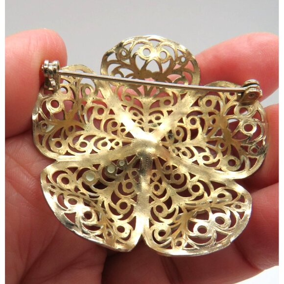 Vintage Flower Brooch 2" White Washed Filigree Gold Tone Metal Domed Petals - Picture 10 of 12